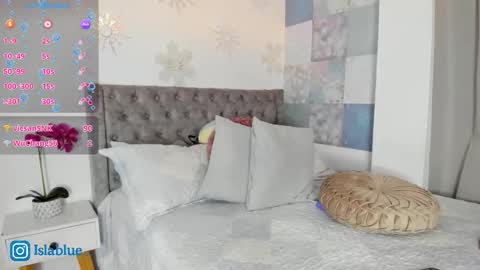 Isla Blue online show from February 21, 6:27 am