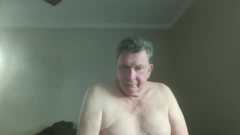 Snapshot of island625103 chatting on October 15, 6:31 pm island625103 online show from October 15, 6:31 pm