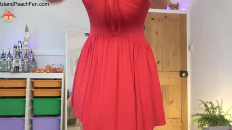 Lou  Peaches online show from October 17, 1:37 pm