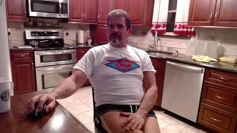 Snapshot of islandguy70 chatting on October 8, 10:59 pm Jim online show from October 8, 10:59 pm