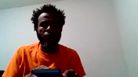 Snapshot of islandmaker chatting on October 6, 11:17 am islandmaker online show from October 6, 11:17 am