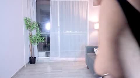 Julyane online show from September 19, 2:37 am