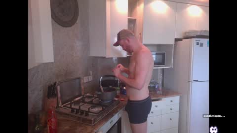 Tall Jewish Ginger DOM online show from December 12, 1:17 pm