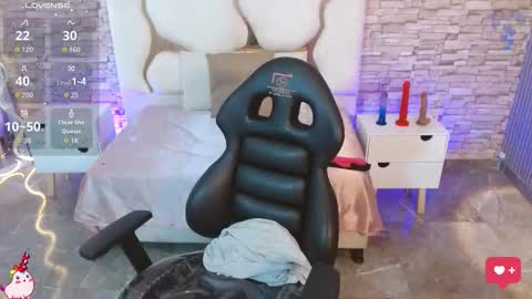 Issa online show from October 22, 7:48 pm