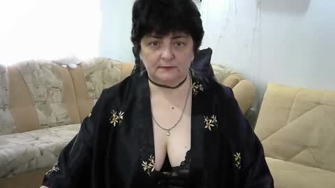 IsXLoves online show from February 28, 9:58 am