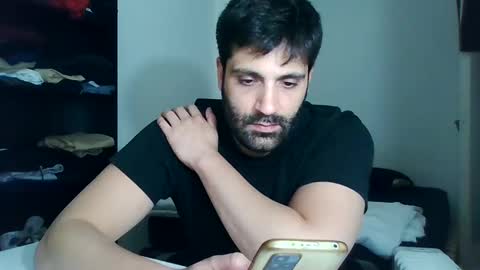 italianboybcn online show from March 6, 8:48 pm