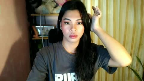 its_chloe20 online show from June 22, 10:06 pm