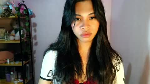 its_chloe20 online show from July 4, 1:15 pm