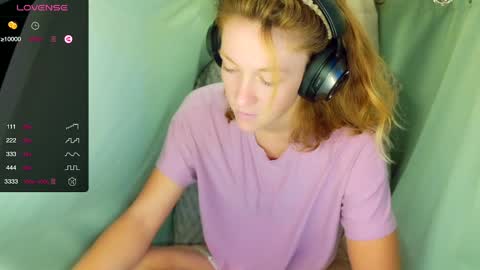 Lily online show from March 27, 6:31 pm