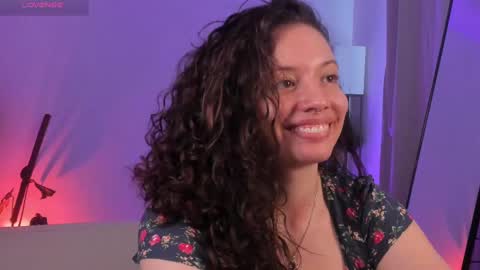 Maria online show from November 6, 6:33 pm