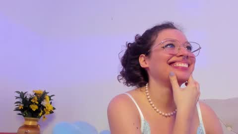 Snapshot of its_marie chatting on February 16, 5:15 pm Maria online show from February 16, 5:15 pm