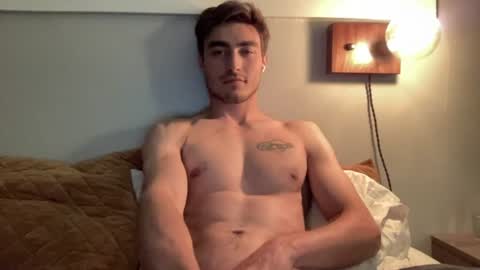 itsjustuandmeboo online show from June 30, 1:27 am