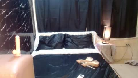 itsme_liza online show from November 15, 7:04 pm