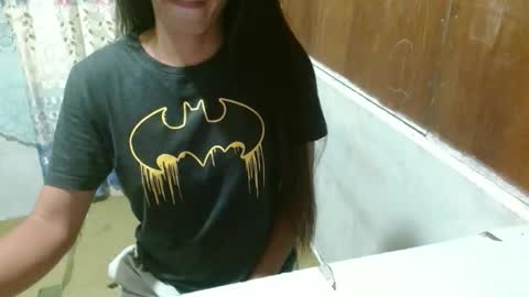 itsmelily05 online show from February 10, 12:41 pm