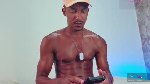 Snapshot of itsmikenoir chatting on October 8, 7:09 pm Limited offer 50    online show from October 8, 7:09 pm