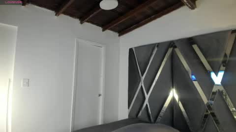 Moon online show from June 9, 7:02 pm