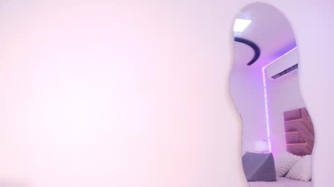 Itspia  online show from February 21, 7:17 pm