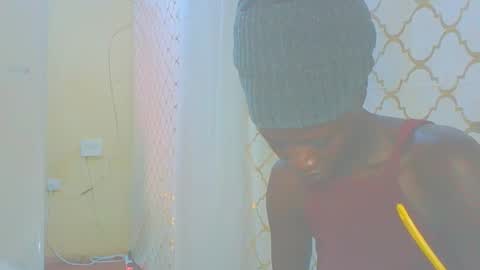 Snapshot of itsqueen_blacq chatting on October 19, 10:42 am Queen blacq online show from October 19, 10:42 am