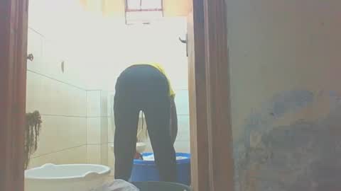 Snapshot of itsqueen_blacq chatting on October 4, 9:07 am Queen blacq online show from October 4, 9:07 am