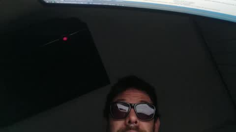 Snapshot of ivanchelon chatting on October 30, 5:19 am Vanchi online show from October 30, 5:19 am