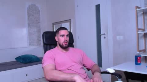 IvanHydee online show from September 13, 4:37 am