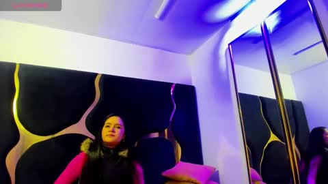 ivannaa18 online show from November 3, 3:51 am