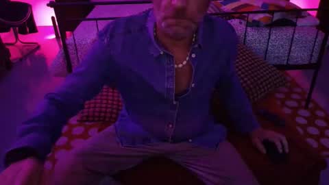 yves online show from October 16, 11:43 am