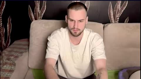 Snapshot of iveran_love1 chatting on October 18, 7:29 pm iveran online show from October 18, 7:29 pm