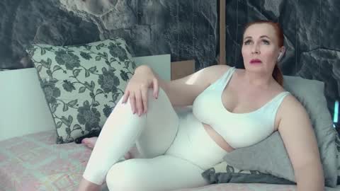 IrennaSplash online show from February 20, 6:48 am