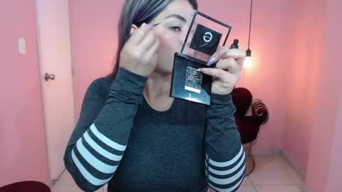 Ivonne online show from May 31, 1:21 pm