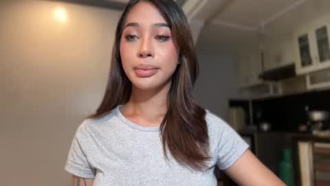 kirstenelsie online show from March 20, 7:24 am