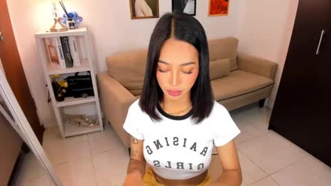 Snapshot of ivorycollins chatting on February 27, 12:25 am kirstenelsie online show from February 27, 12:25 am