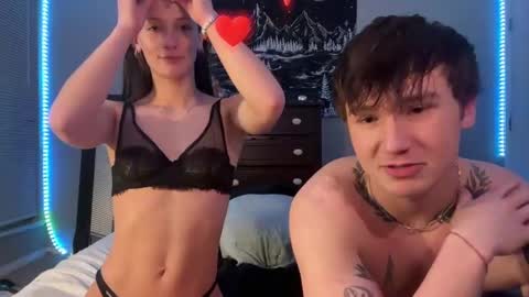 Snapshot of ivy69_9 chatting on January 16, 8:22 am ivy69 9 and cody online show from January 16, 8:22 am