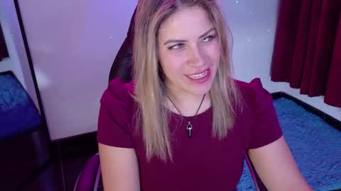 Snapshot of ivy__taylorr chatting on September 21, 7:23 am Diana Rojas online show from September 21, 7:23 am