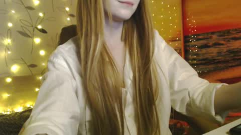 Ivy online show from February 7, 10:52 pm