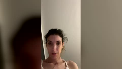 ivy_rose90 online show from July 2, 4:50 am