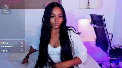 i v y  b l i s s online show from February 25, 6:12 pm