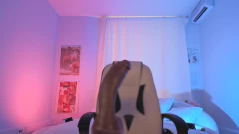 Snapshot of ivyhoney chatting on September 19, 8:51 am IVY - Follow me 3 online show from September 19, 8:51 am