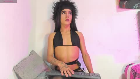 ivymilleer online show from March 12, 1:04 pm