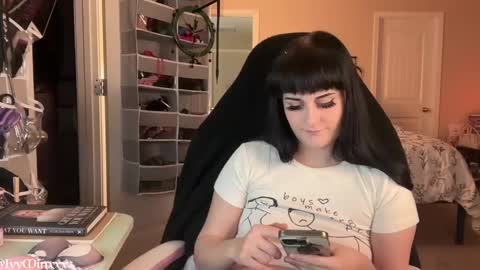 Snapshot of ivyminxxx chatting on January 11, 9:57 am Ivy Minxxx online show from January 11, 9:57 am