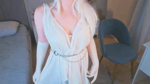 Ivy online show from May 17, 10:46 am