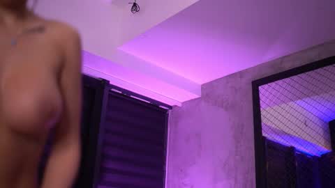 IvyRowa online show from September 21, 6:12 pm