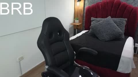 ivyrush09 online show from October 15, 2:59 am