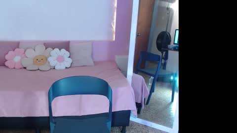 ivyshine7 online show from October 12, 6:17 am