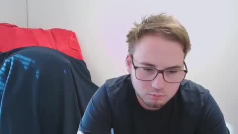 iwantfucknow online show from December 20, 10:44 am