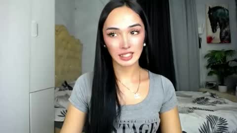 iwillcum4u_ online show from April 28, 12:42 pm