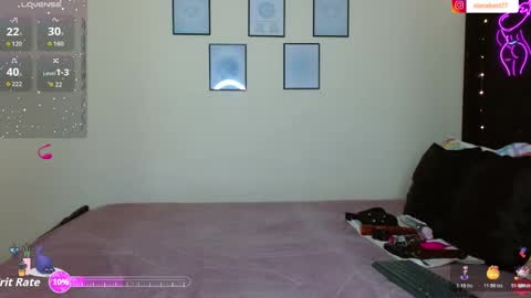 Izzabel Valentine online show from October 25, 5:57 pm