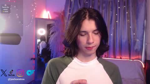 Hey im Jaxxxon check my info     online show from February 2, 12:34 pm