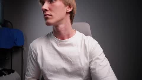 Danny online show from December 14, 8:26 pm