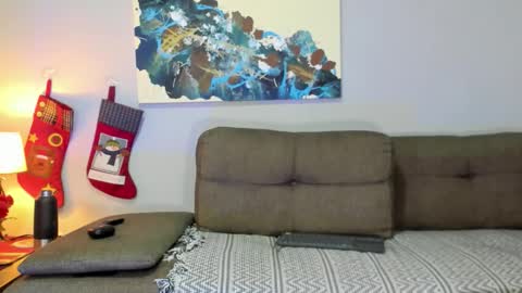 Calix  Independient model Insta and twt Calixsnake online show from December 17, 4:36 pm